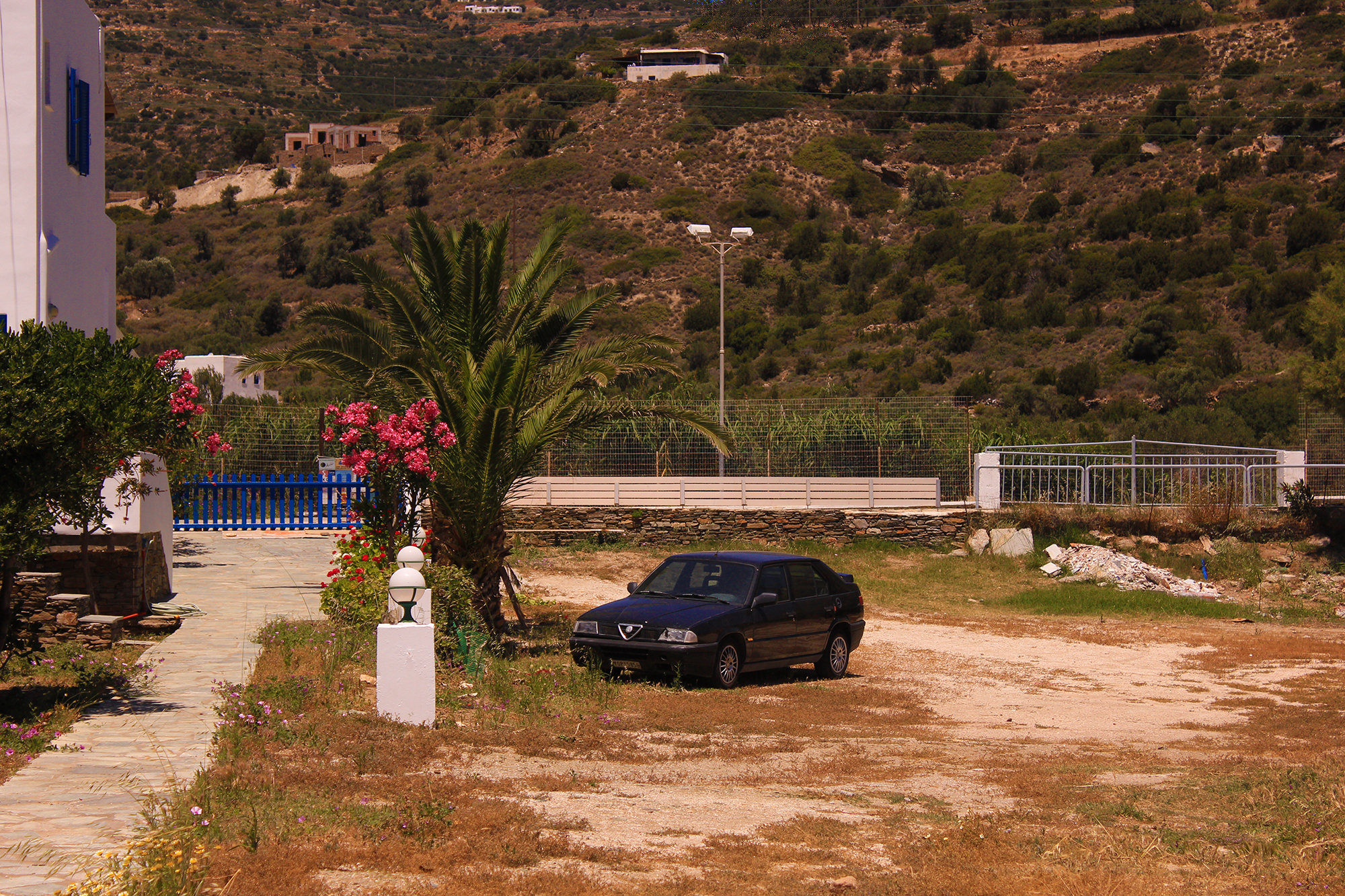 решиха да се поразходят из острова